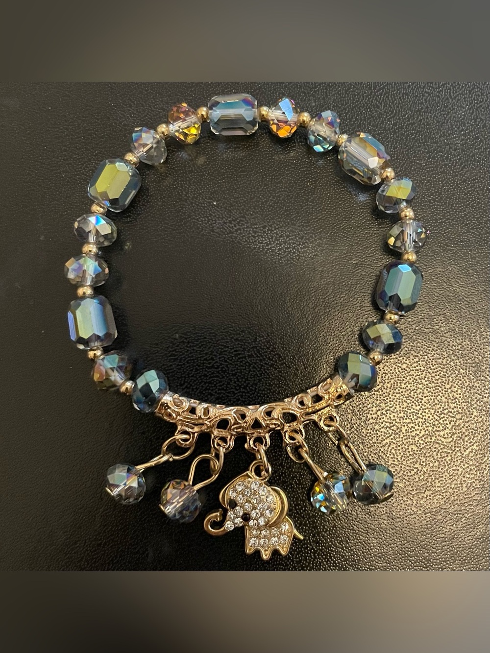 * Czech Blue/Grey Crystal Elephant Charm Bracelet 7”-8” stretchy NEW Gorgeous!